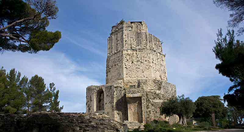 tour de magne à nimes